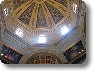 Interno della cupola della chiesa di S. Maria del Monte dei Cappuccini